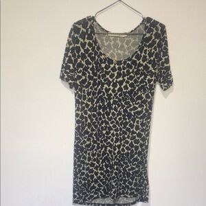 Chic Leopard Print Short Sleeve Women's Top